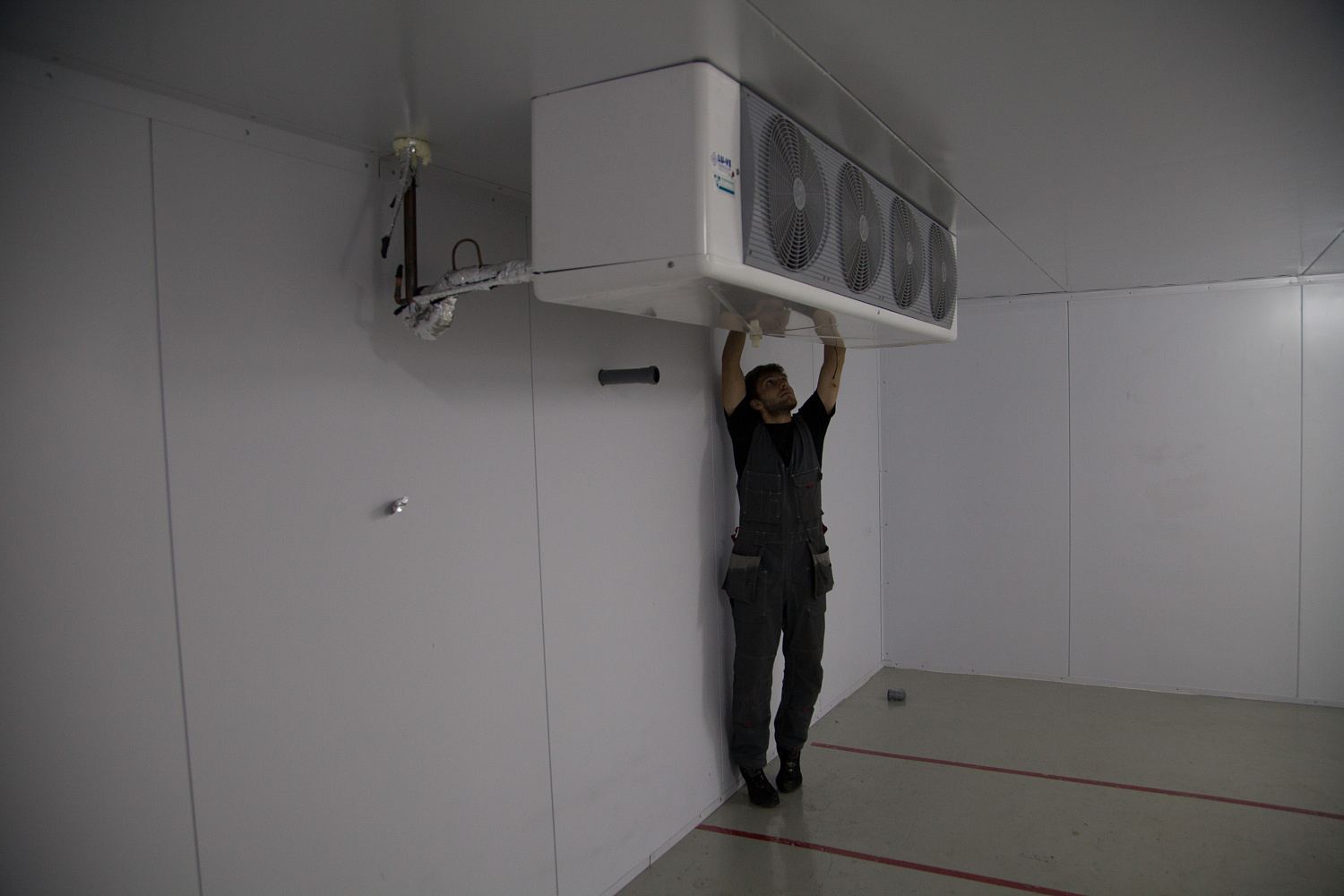 Наша работа по монтажу холодильных камер по индивидуальным размерам